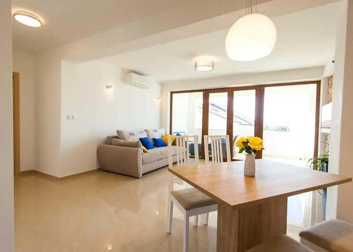 Deluxe Nina * Novi Vinodolski