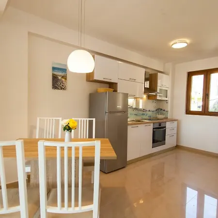 Apartment Deluxe Nina Novi Vinodolski